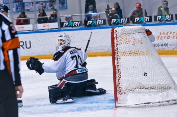 Первые игры полуфинала плей-офф стали неудачными для тюменского "Рубина"
