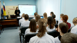 Тюменские школьники узнали о работе в Роспотребнадзоре