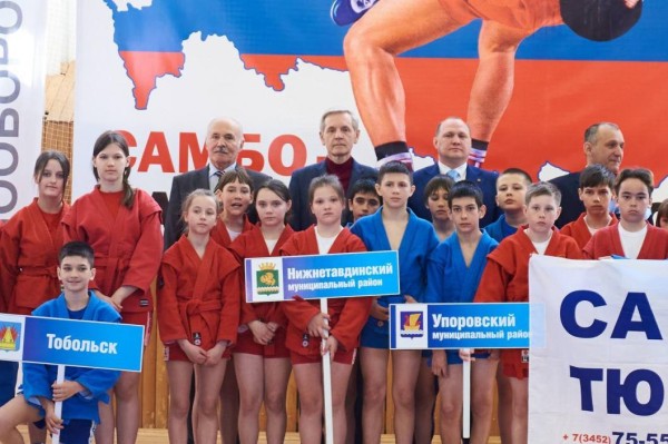Юные спортсмены из Тюмени представят регион на всероссийской лиге самбо