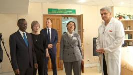Вопросы образования и медицинского туризма обсудил в Тюмени посол Руанды