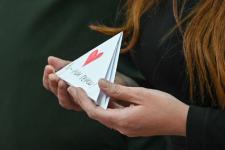 Письма поддержки от жителей Тюменской области отправят в зону проведения СВО вместе с гумпомощью  