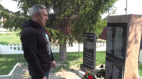 Александр Моор встретил День Победы на родине своего деда в Тюменском районе