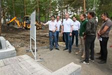 Посвященную учителю скульптурную композицию установят в сквере Школьный в Тюмени