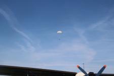 Тюменские "моржи" устроили акцию "Бессмертный полк" в воздухе, воде и на суше