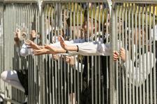 Команды из 40 школ Тюмени приняли участие в смотре строя и песни