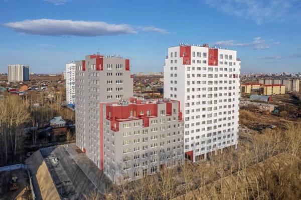 Тюменская компания ввела в эксплуатацию три многоквартирных дома переменной этажности 