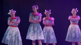 Активисты тюменского "Движения первых" празднуют День общественных организаций с ветеранами комсомола