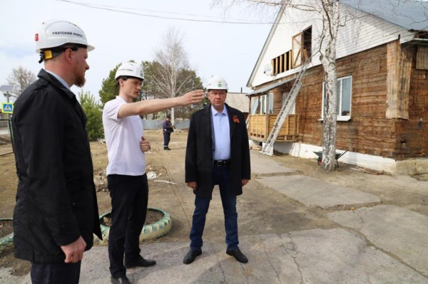 Капремонт здания под будущую детскую школу искусств идет в Увате 