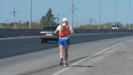 Тюменский спортсмен Иван Золотов посвятил забег Дню Победы