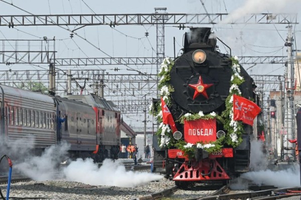 "Эшелон Победы" остановился в Тюмени