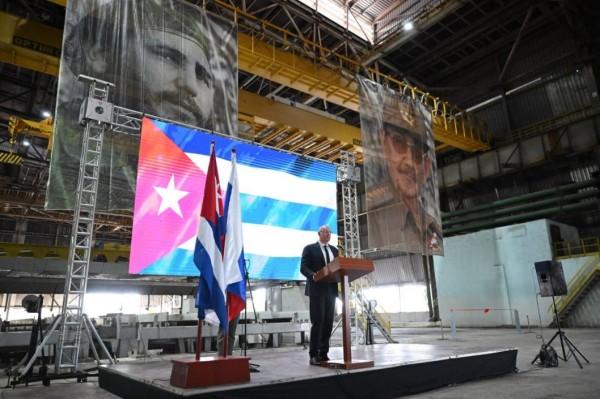 Россия и Куба возобновят регулярное авиасообщение с 1 июля