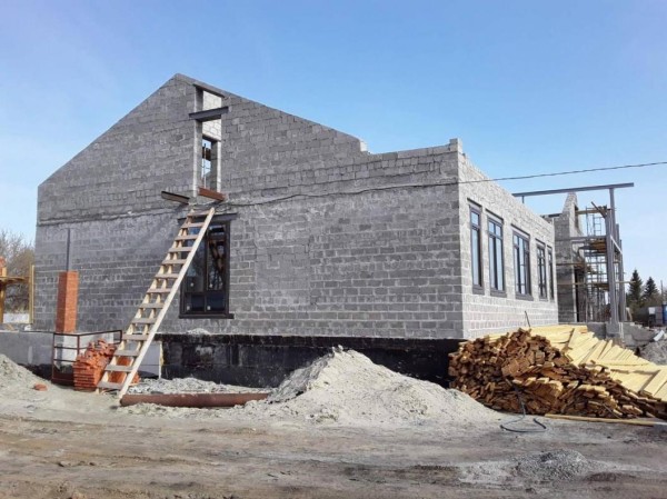 Здание дома культуры в селе Петелино Ялуторовского района построено на 80 %