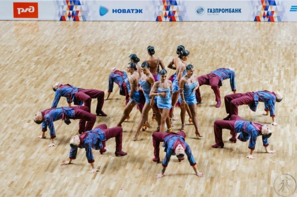 "Формэйшн Вера" представила свои лучшие номера в Салехарде "Формэйшн Вера" представила свои лучшие номера в Салехарде