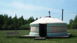 Подоить коз и вылепить сибирские пельмени в "Золотую подкову" приезжают даже с Камчатки