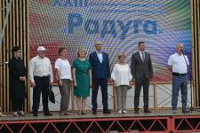 500 юных артистов выступили на гала-концерте XХIII национального фестиваля "Радуга" в Тюмени 500 юных артистов выступили на гала-концерте XХIII национального фестиваля "Радуга" в Тюмени