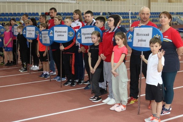 21 тюменская семья посоревнуется в областном фестивале ГТО 21 тюменская семья посоревнуется в областном фестивале ГТО