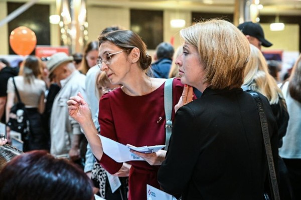 Лучшие вакансии представили работодатели в Тюменском технопарке