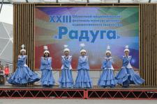 500 юных артистов выступили на гала-концерте XХIII национального фестиваля "Радуга" в Тюмени 500 юных артистов выступили на гала-концерте XХIII национального фестиваля "Радуга" в Тюмени