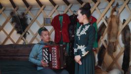 Подоить коз и вылепить сибирские пельмени в "Золотую подкову" приезжают даже с Камчатки