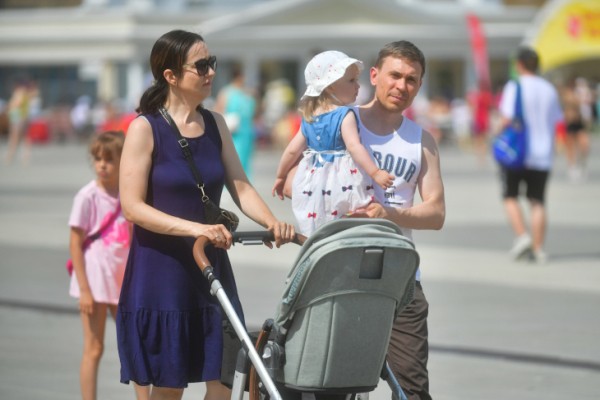 Александр Моор поздравил жителей Тюменской области с Днём защиты детей Александр Моор поздравил жителей Тюменской области с Днём защиты детей