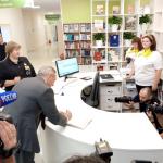 В Омутинском в доме купца Морозова открыли современный библиотечный центр