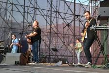 Николай Расторгуев и группа "Любэ" поздравили тюменцев с Днем города