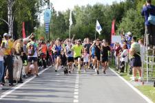 В День города тюменцы пробежали "5 верст"&nbsp;в экопарке