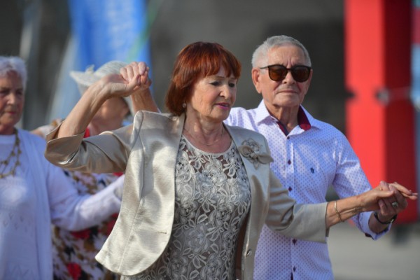 Александр Моор подписал постановление об отмене режима повышенной готовности