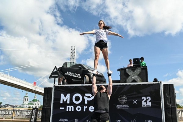 На тюменском фестивале "МОРЕmore" выступили спортсмены из России и стран СНГ