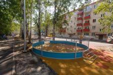 В тюменских дворах утанавливают площадки для панна-футбола В тюменских дворах утанавливают площадки для панна-футбола