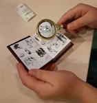 Тюменцам в редком фонде библиотеки показывают книги-миниатюры и необычный портрет Гоголя 