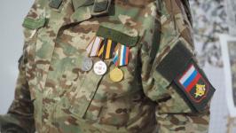 Пятнадцать удостоверений ветеранов боевых действий вручили участникам СВО в Тюмени