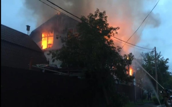 Пожар на улице Колхозной в Тюмени ликвидирован