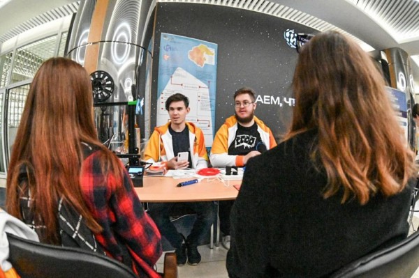 Более 20 тысяч подростков ежегодно трудоустраиваются в Тюменской области