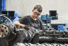 Тюменская компания планирует выпускать собственную спецтехнику