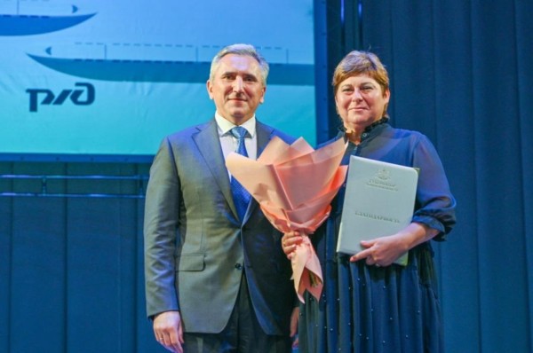 В Тюмени работники железнодорожного транспорта получили региональные награды