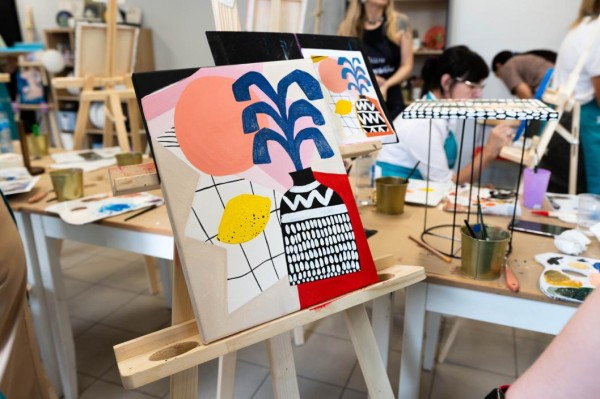 Московская студия рисования при поддержке СИБУРа провела интенсив для художников в Тобольске