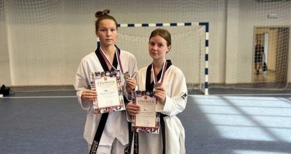 Тюменские тхэквондисты привезли награды из Челябинска