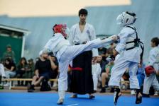 Победителю борьбы на опоясках в Ялуторовске достался живой гусь