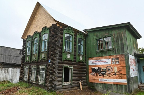 Тюменцев зовут восстановить 100-летнюю усадьбу в селе Новотроицкое Тюменцев зовут восстановить 100-летнюю усадьбу в селе Новотроицкое