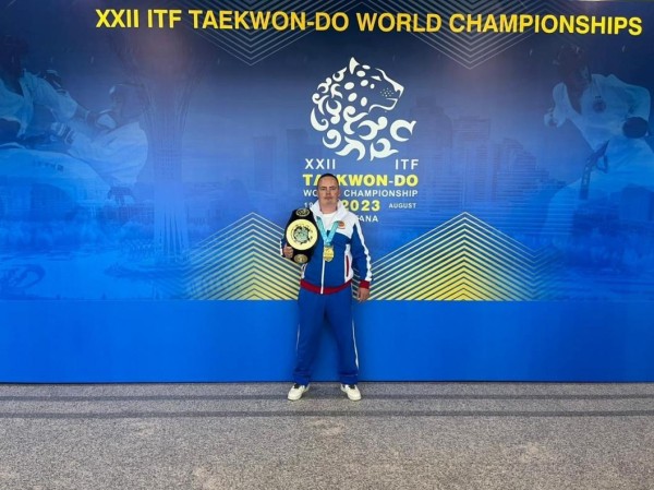 Тюменец Максим Григоров стал чемпионом мира по тхэквондо Тюменец Максим Григоров стал чемпионом мира по тхэквондо