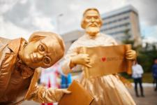 Участники акции "Сибирское такси" в Тюмени могут выиграть сувениры от Visit Tyumen