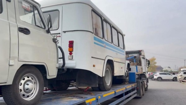 Девять автомобилей с гуманитарным грузом отправили в зону СВО из Тюмени