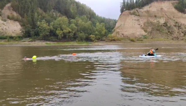 24 спортсмена участвуют в заплыве от Абалака до Тобольска 24 спортсмена участвуют в заплыве от Абалака до Тобольска