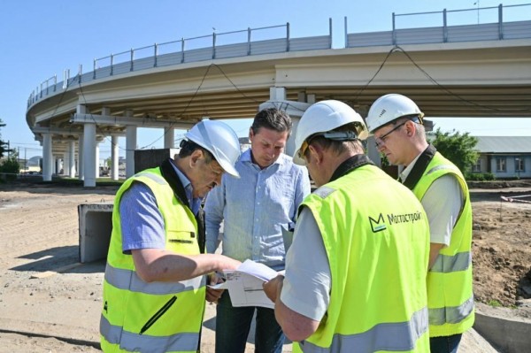 Президент России поблагодарил тюменский "Мостострой-11" за строительство моста через Енисей