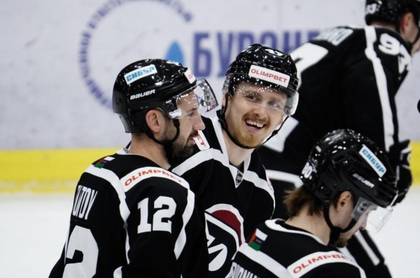 Тюменские хоккеисты "Рубина" обыграли команду из Нефтекамска со счетом 5:1 Тюменские хоккеисты "Рубина" обыграли команду из Нефтекамска со счетом 5:1