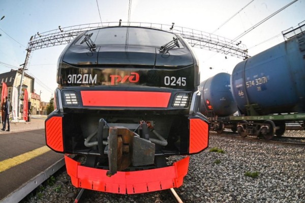 В Тюменской области все старые пригородные электропоезда заменят на новые в 2024 году