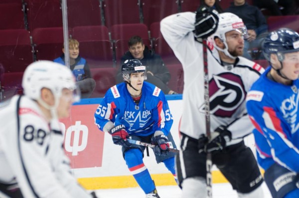 Тюменские хоккеисты одержали победу над самарской командой