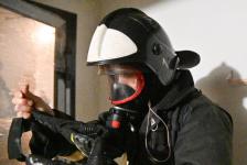 28 огнеборцев в полной экипировке покоряли высотку в Тюмени на время 28 огнеборцев в полной экипировке покоряли высотку в Тюмени на время