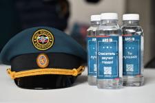 28 огнеборцев в полной экипировке покоряли высотку в Тюмени на время